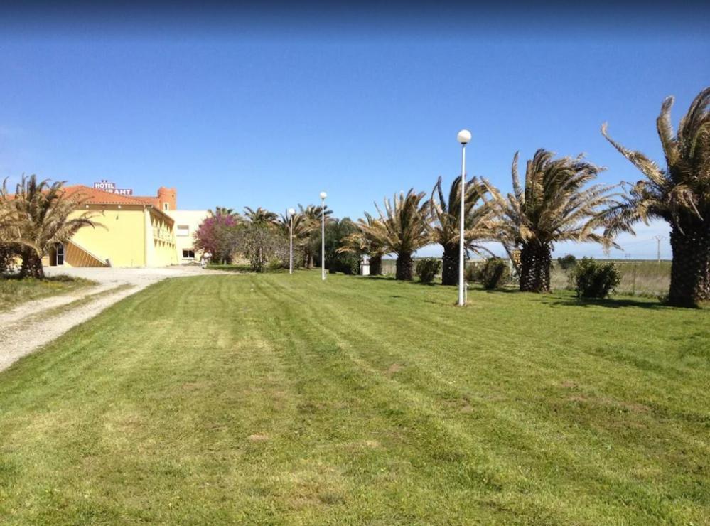 Hotel La Garenne Tresserre Luaran gambar