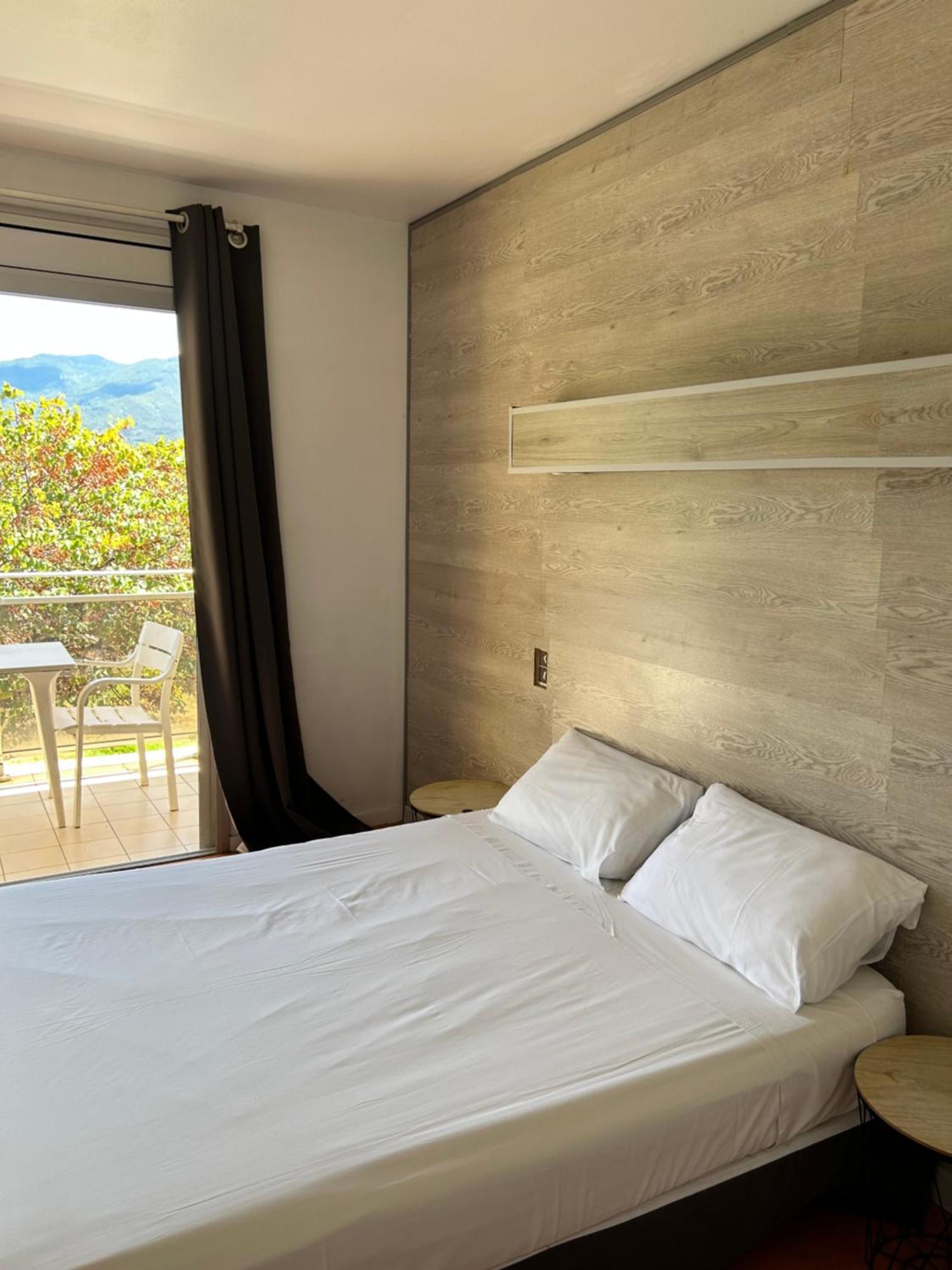 Hotel La Garenne Tresserre Luaran gambar