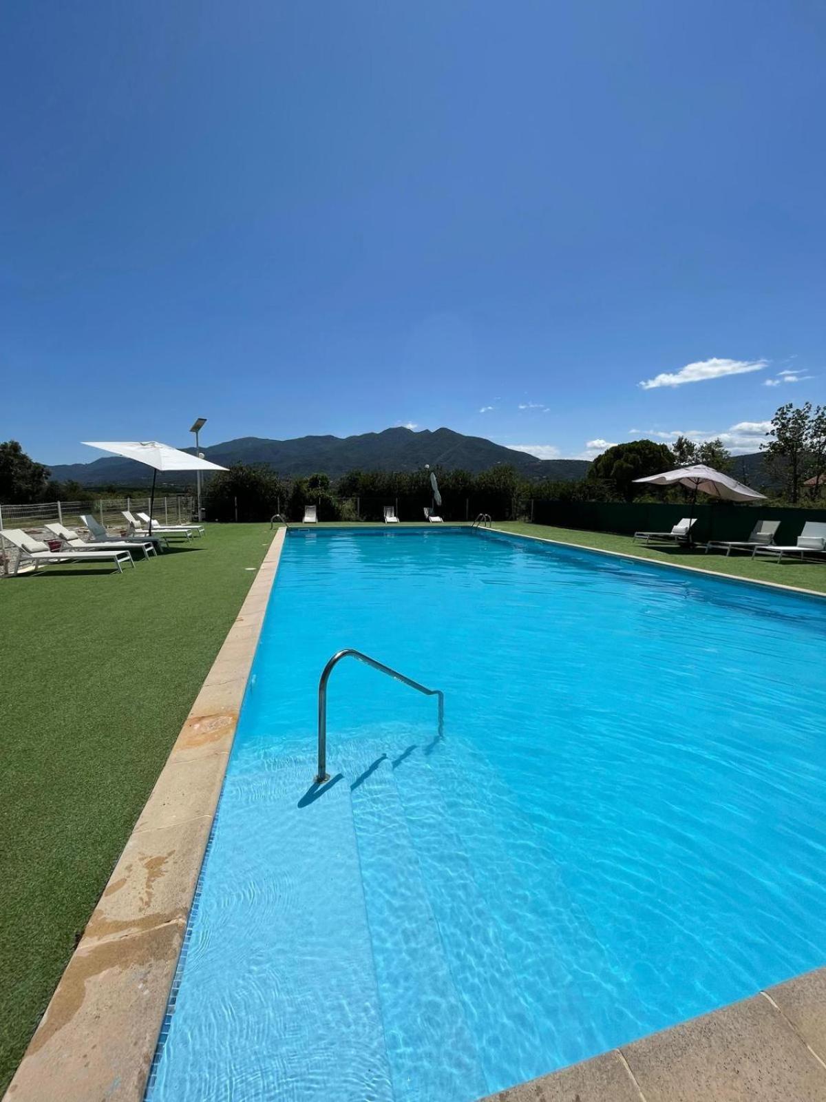 Hotel La Garenne Tresserre Luaran gambar